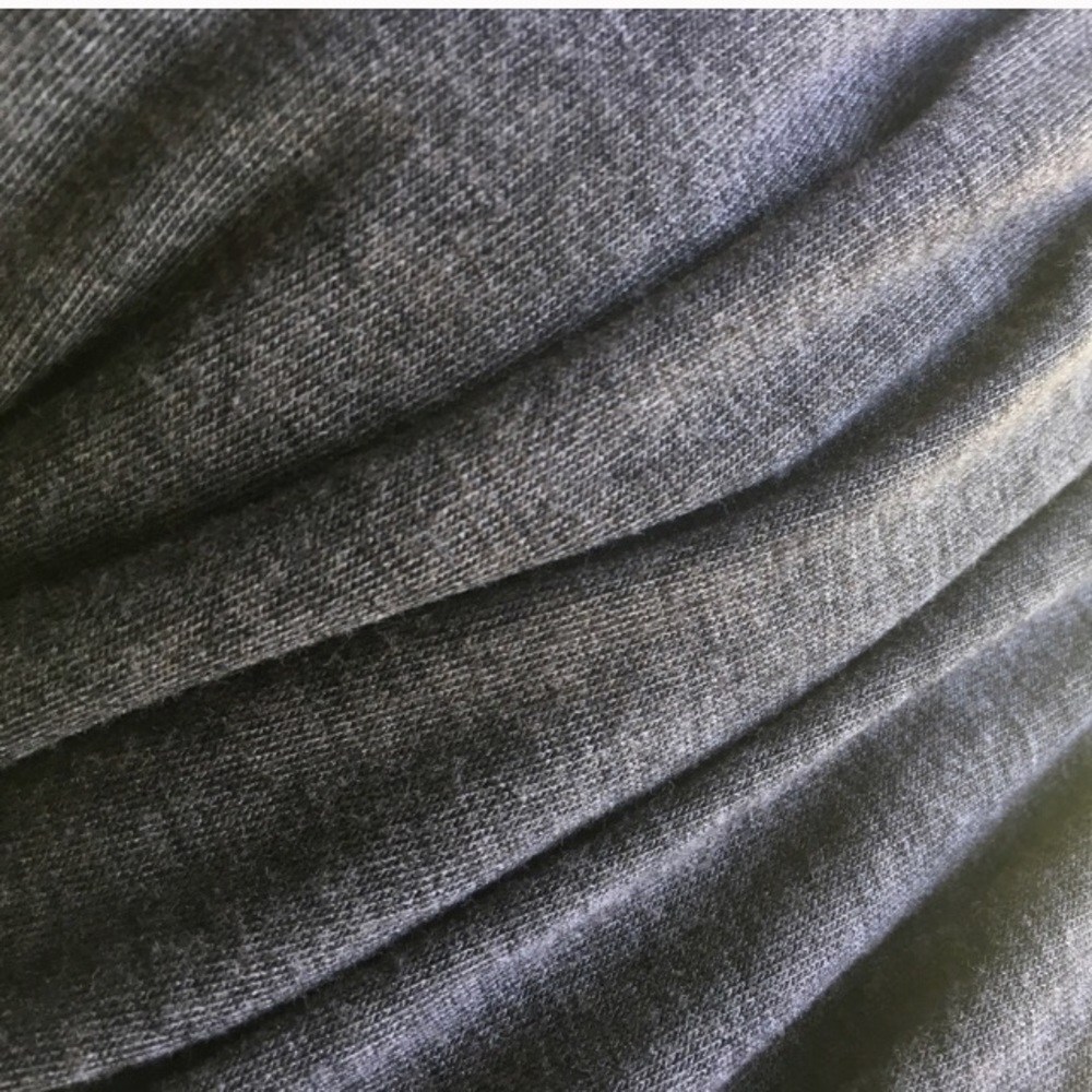 ONLY ONE LEFT!SMALL Cute grey dress - Picture 2 of 3